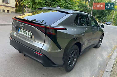 Внедорожник / Кроссовер Toyota bZ4X 2024 в 