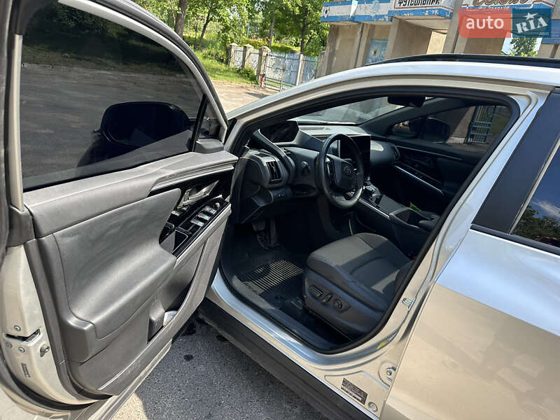 Внедорожник / Кроссовер Toyota bZ4X 2024 в Золочеве