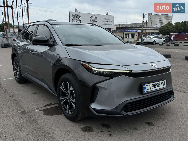 Позашляховик / Кросовер Toyota bZ4X 2023 в Черкасах