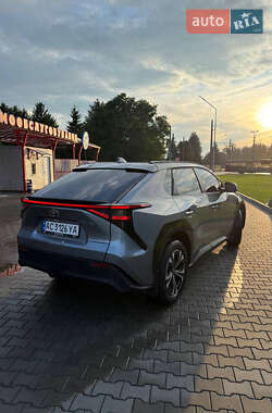 Внедорожник / Кроссовер Toyota bZ4X 2023 в 