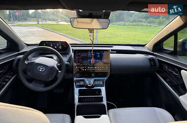 Внедорожник / Кроссовер Toyota bZ4X 2023 в 