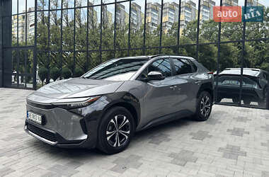 Внедорожник / Кроссовер Toyota bZ4X 2023 в 