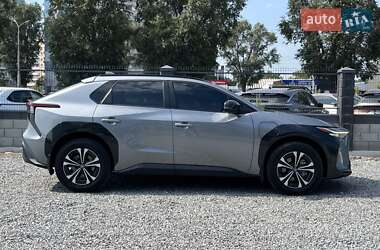 Внедорожник / Кроссовер Toyota bZ4X 2023 в 