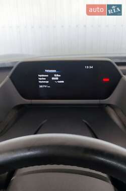 Внедорожник / Кроссовер Toyota bZ4X 2022 в 