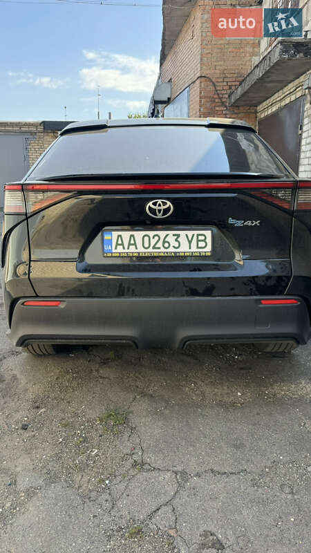 Позашляховик / Кросовер Toyota bZ4X 2022 в Києві
