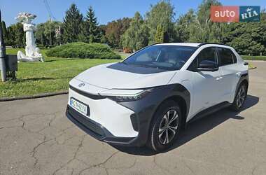 Внедорожник / Кроссовер Toyota bZ4X 2022 в 