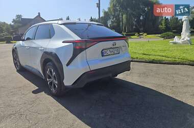 Внедорожник / Кроссовер Toyota bZ4X 2022 в 