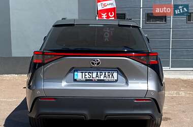 Внедорожник / Кроссовер Toyota bZ4X 2022 в 