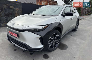 Внедорожник / Кроссовер Toyota bZ4X 2024 в Луцке