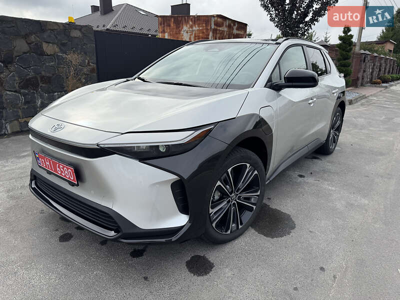 Toyota bZ4X 2024