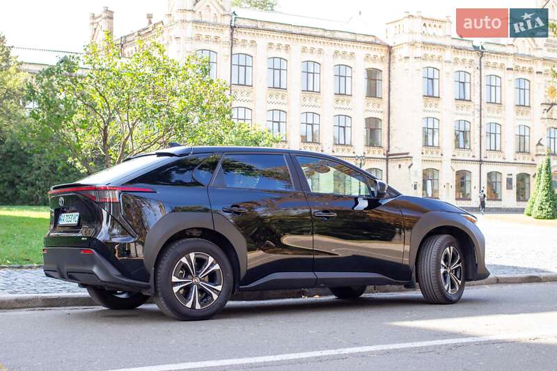 Внедорожник / Кроссовер Toyota bZ4X 2023 в Киеве фото 8 Внедорожник / Кроссовер Toyota bZ4X 2023 в Киеве