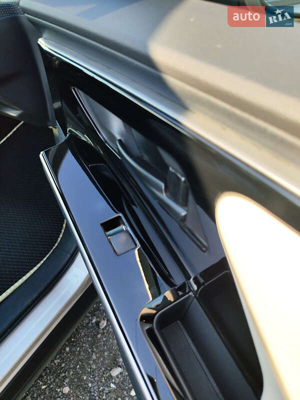 Внедорожник / Кроссовер Toyota bZ4X 2023 в Киеве фото 13 Внедорожник / Кроссовер Toyota bZ4X 2023 в Киеве