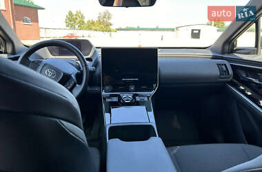 Внедорожник / Кроссовер Toyota bZ4X 2022 в 