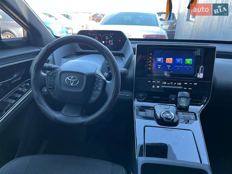 Внедорожник / Кроссовер Toyota bZ4X 2023 в Киеве
