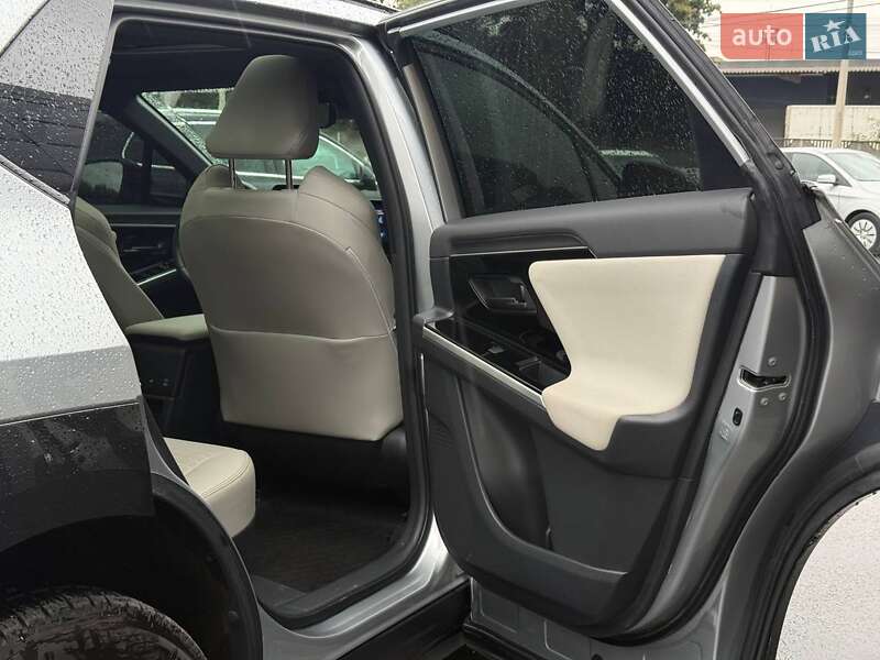 Внедорожник / Кроссовер Toyota bZ4X 2022 в Ровно