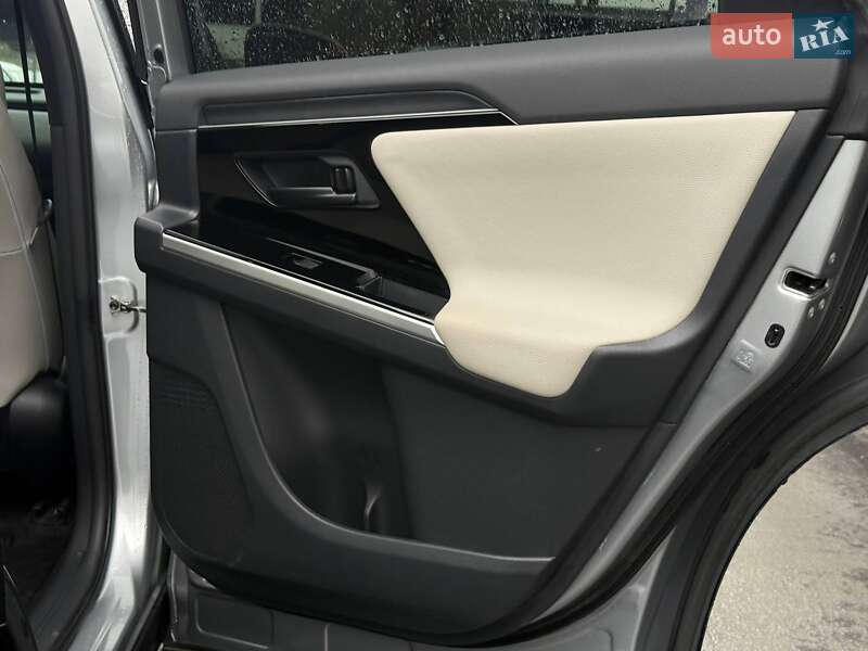 Внедорожник / Кроссовер Toyota bZ4X 2022 в Ровно