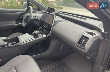 Позашляховик / Кросовер Toyota bZ4X 2024 в 