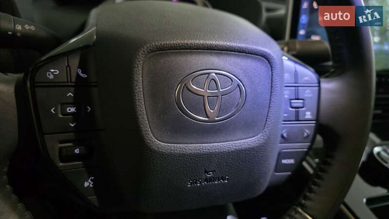 Внедорожник / Кроссовер Toyota bZ4X 2023 в Днепре