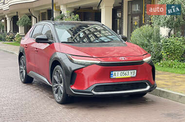 Внедорожник / Кроссовер Toyota bZ4X 2023 в Киеве