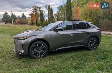 Позашляховик / Кросовер Toyota bZ4X 2024 в 