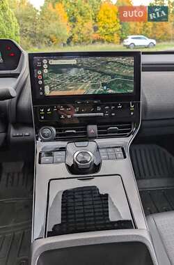 Позашляховик / Кросовер Toyota bZ4X 2024 в 