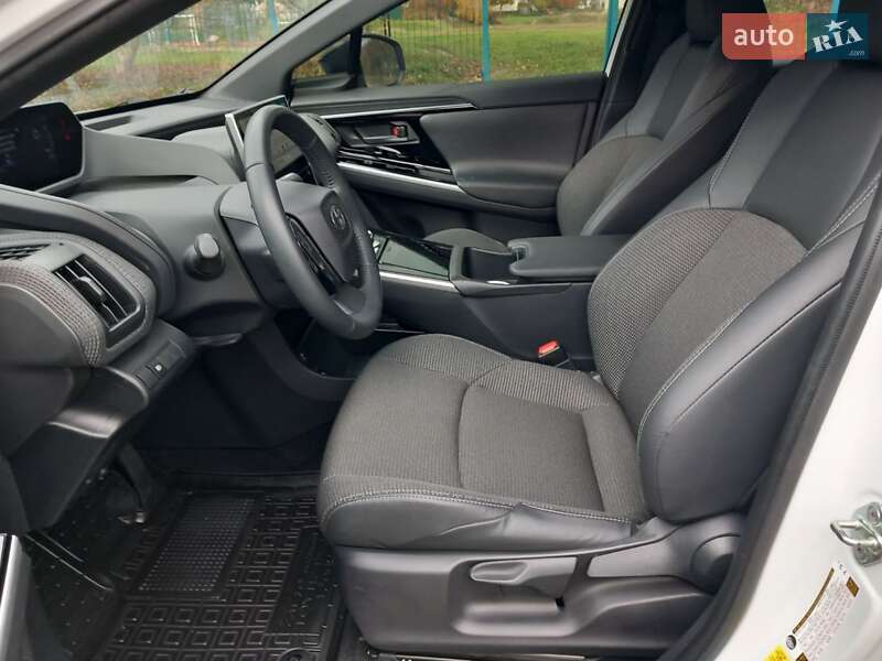 Внедорожник / Кроссовер Toyota bZ4X 2023 в Луцке фото 19 Внедорожник / Кроссовер Toyota bZ4X 2023 в Луцке