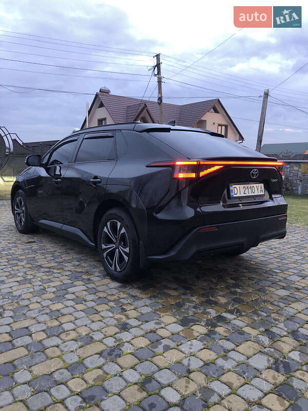 Позашляховик / Кросовер Toyota bZ4X 2022 в Косові фото 18 Позашляховик / Кросовер Toyota bZ4X 2022 в Косові