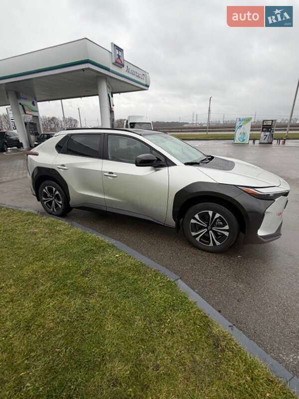 Позашляховик / Кросовер Toyota bZ4X 2023 в Чернігові фото 4 Позашляховик / Кросовер Toyota bZ4X 2023 в Чернігові