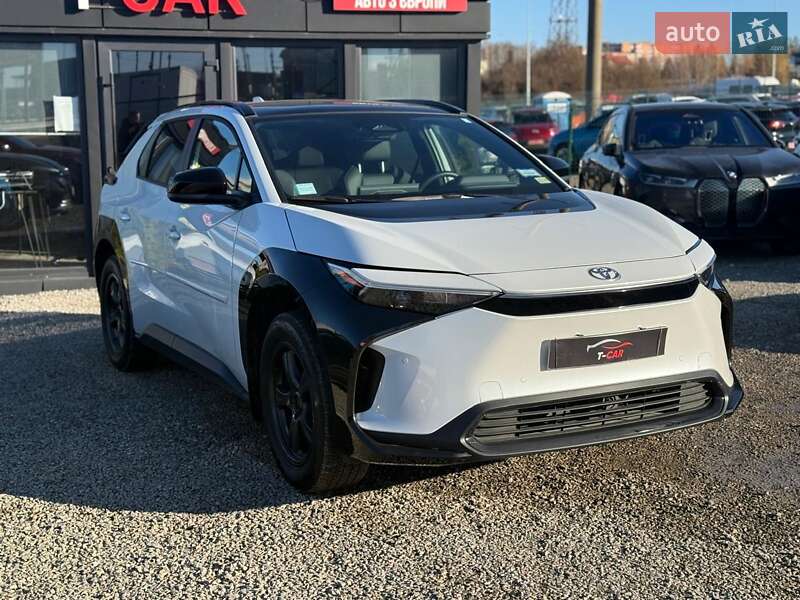 Внедорожник / Кроссовер Toyota bZ4X 2024 в Тернополе
