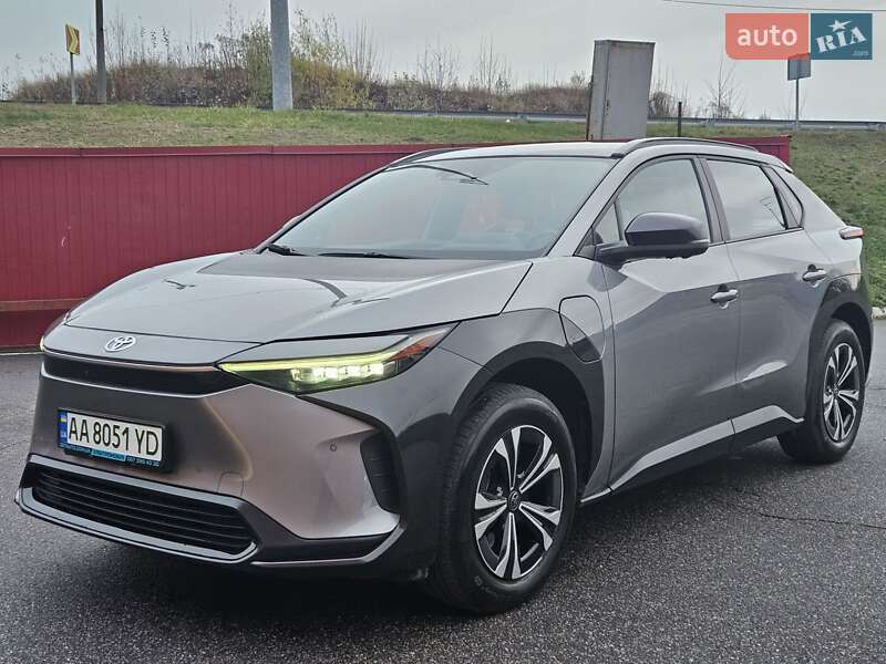 Внедорожник / Кроссовер Toyota bZ4X 2022 в Киеве