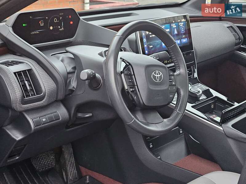 Внедорожник / Кроссовер Toyota bZ4X 2022 в Киеве