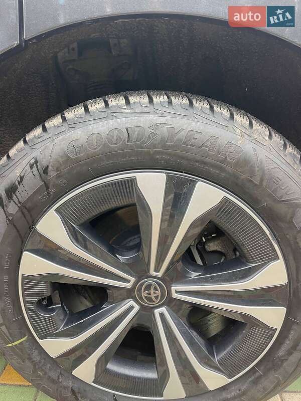 Внедорожник / Кроссовер Toyota bZ4X 2023 в Киеве фото 12 Внедорожник / Кроссовер Toyota bZ4X 2023 в Киеве