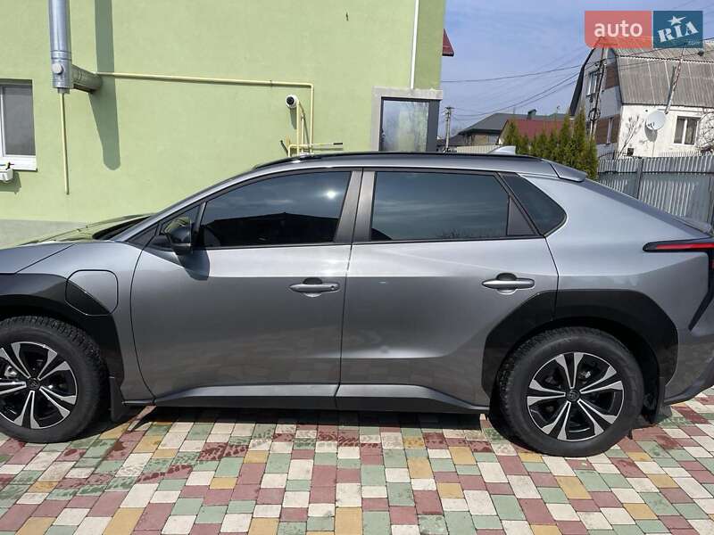 Внедорожник / Кроссовер Toyota bZ4X 2023 в Киеве фото 2 Внедорожник / Кроссовер Toyota bZ4X 2023 в Киеве