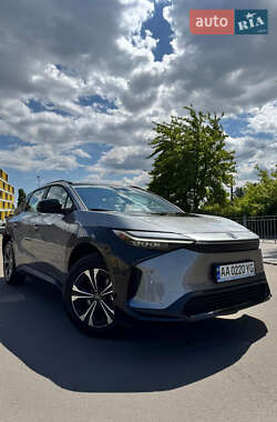 Внедорожник / Кроссовер Toyota bZ4X 2022 в Киеве