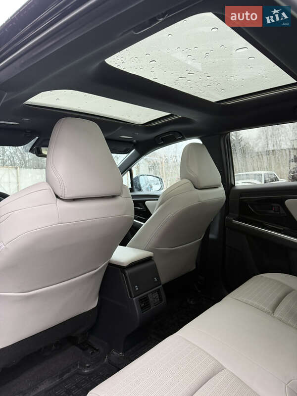 Внедорожник / Кроссовер Toyota bZ4X 2023 в Запорожье