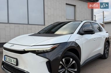 Позашляховик / Кросовер Toyota bZ4X 2023 в Кривому Розі