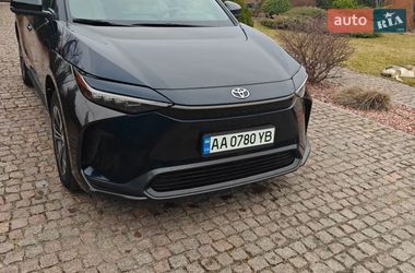 Внедорожник / Кроссовер Toyota bZ4X 2022 в Полтаве