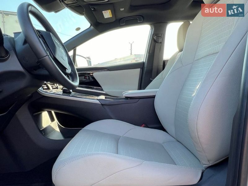 Внедорожник / Кроссовер Toyota bZ4X 2022 в Харькове