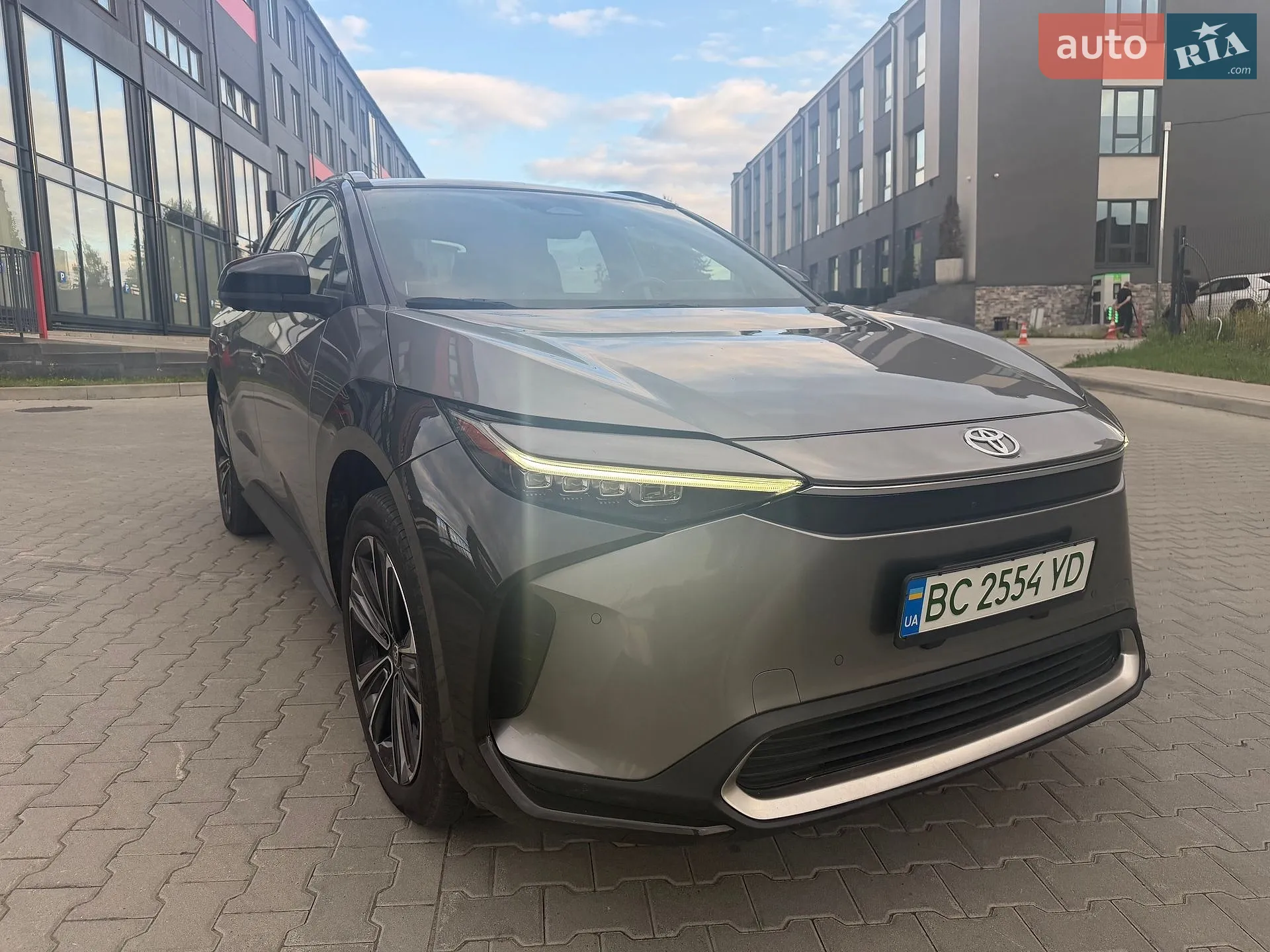 2023 Toyota bZ4X - мініатюра 5