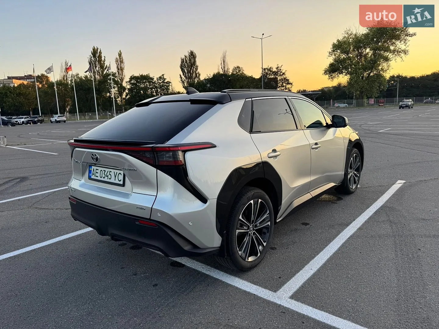 2024 Toyota bZ4X - мініатюра 5
