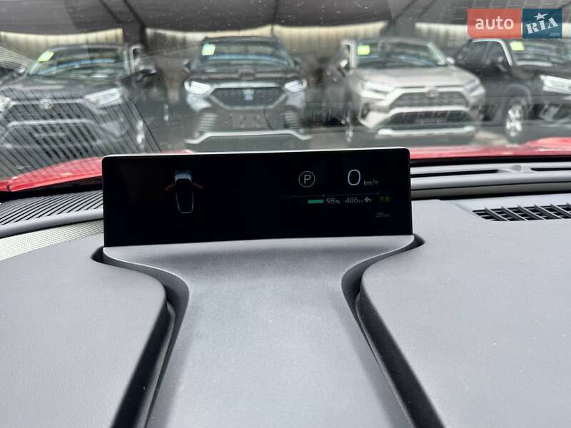 Внедорожник / Кроссовер Toyota bZ5 2025 в Киеве