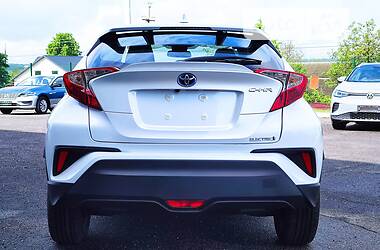 Позашляховик / Кросовер Toyota C-HR EV 2021 в 