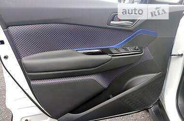 Позашляховик / Кросовер Toyota C-HR EV 2021 в 