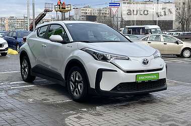 Внедорожник / Кроссовер Toyota C-HR EV 2021 в Киеве