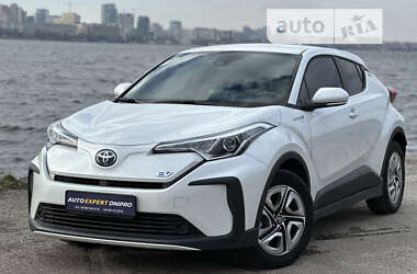 Toyota C-HR EV 2022