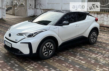 Toyota C-HR EV 2022