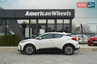 Внедорожник / Кроссовер Toyota C-HR EV 2021 в 