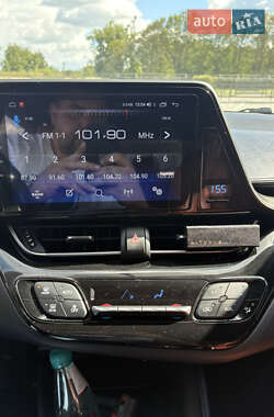 Внедорожник / Кроссовер Toyota C-HR EV 2020 в 