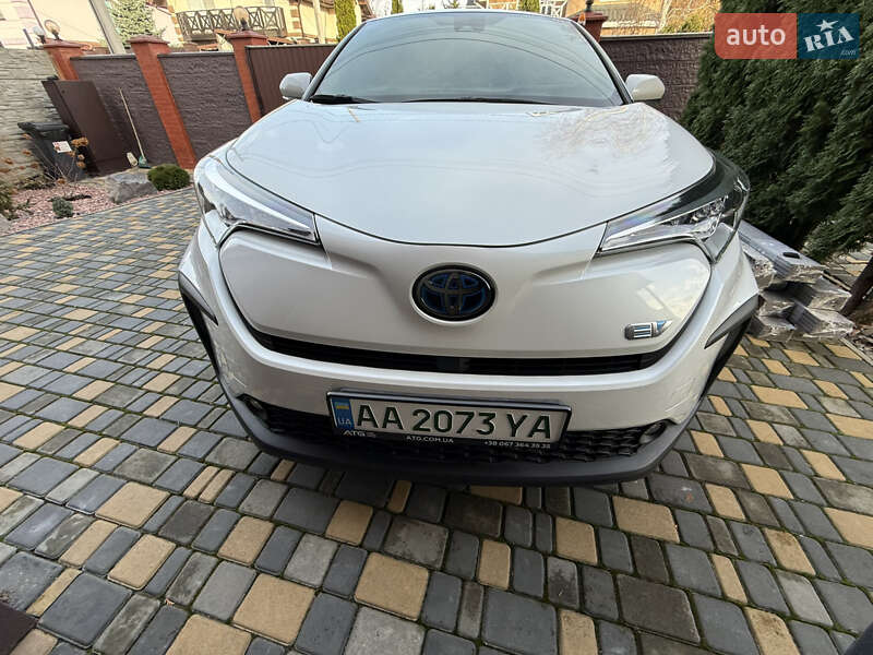 Позашляховик / Кросовер Toyota C-HR EV 2021 в Києві фото 2 Позашляховик / Кросовер Toyota C-HR EV 2021 в Києві