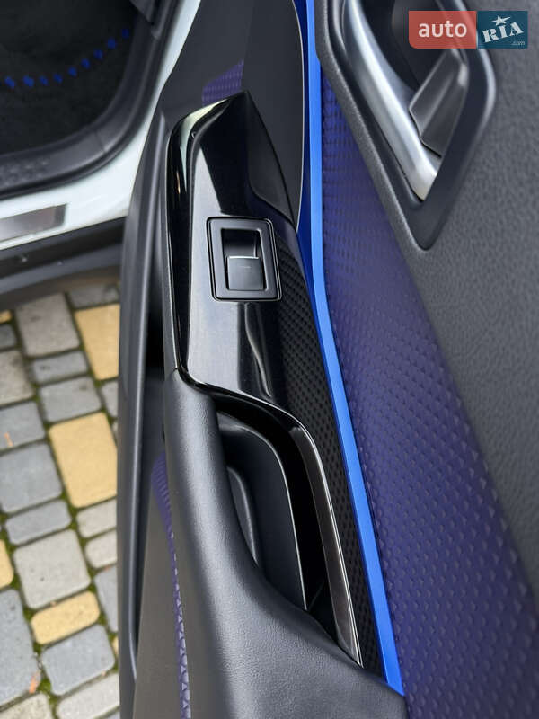 Позашляховик / Кросовер Toyota C-HR EV 2021 в Києві фото 9 Позашляховик / Кросовер Toyota C-HR EV 2021 в Києві